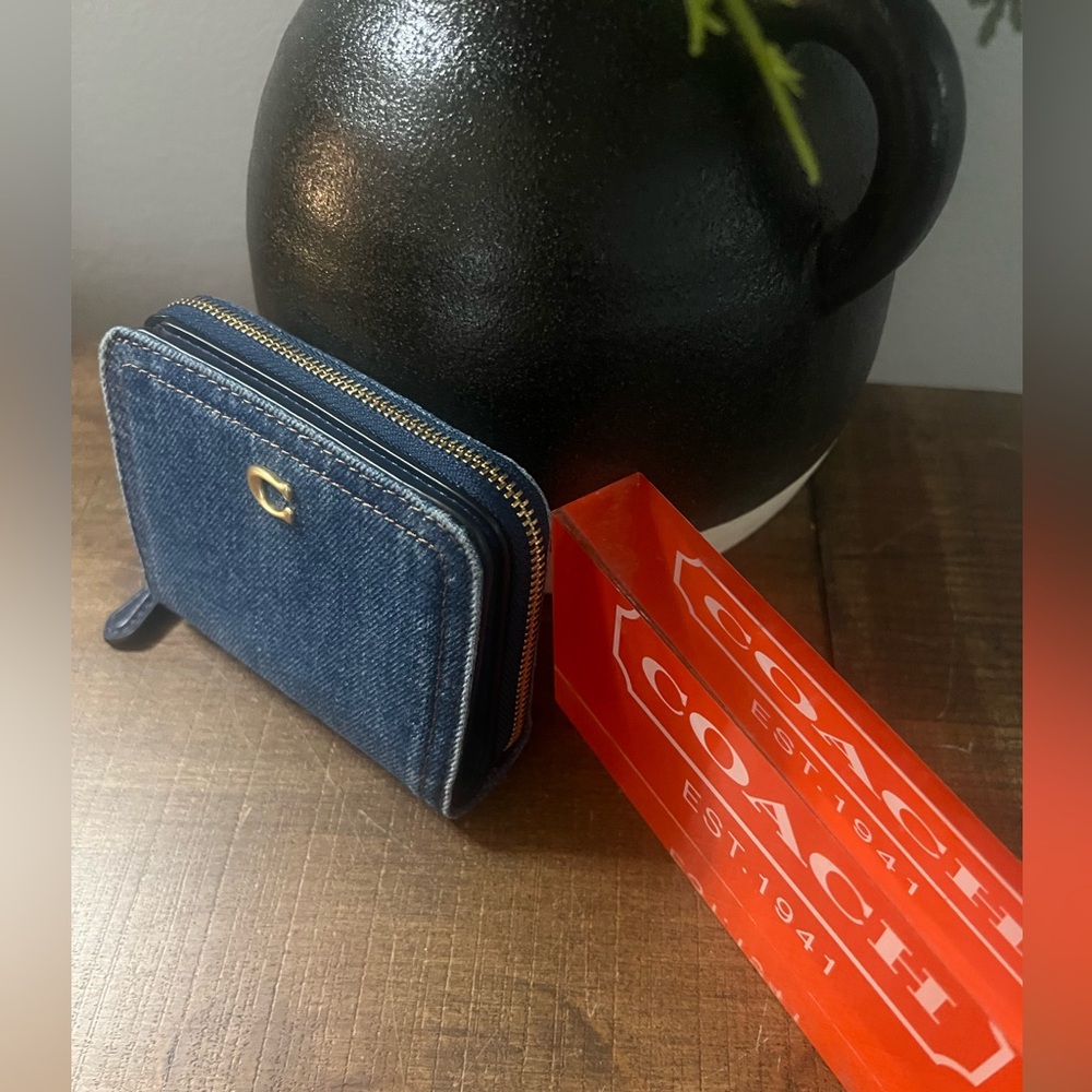 Coach Essentials Denim Bifold Wallet (NWT) - Picture 4 of 9